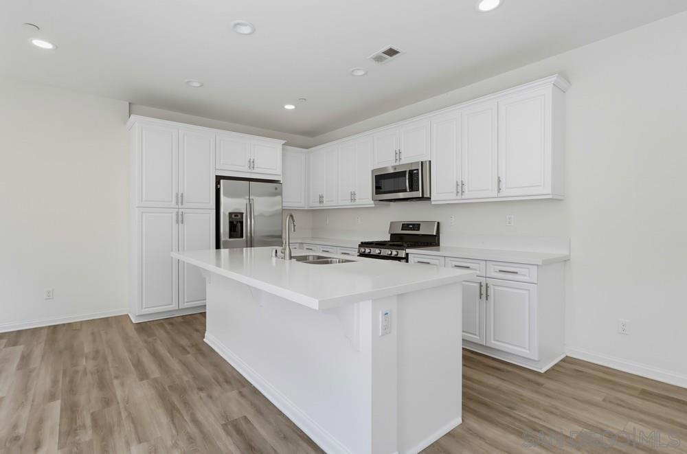 1041 Sea Glass Way Property Photo 14