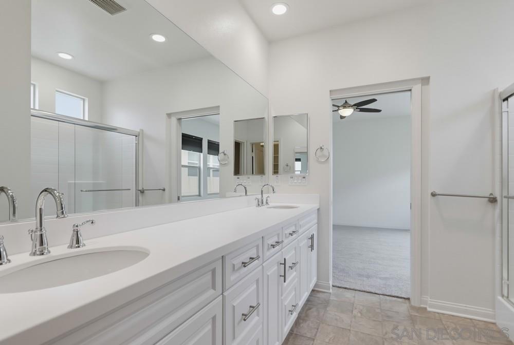 1041 Sea Glass Way Property Photo 32