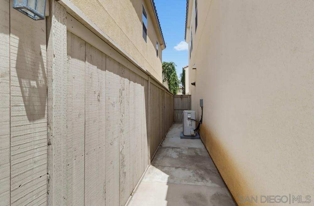 1041 Sea Glass Way Property Photo 44