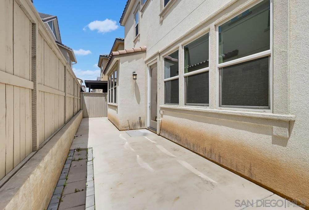 1041 Sea Glass Way Property Photo 47