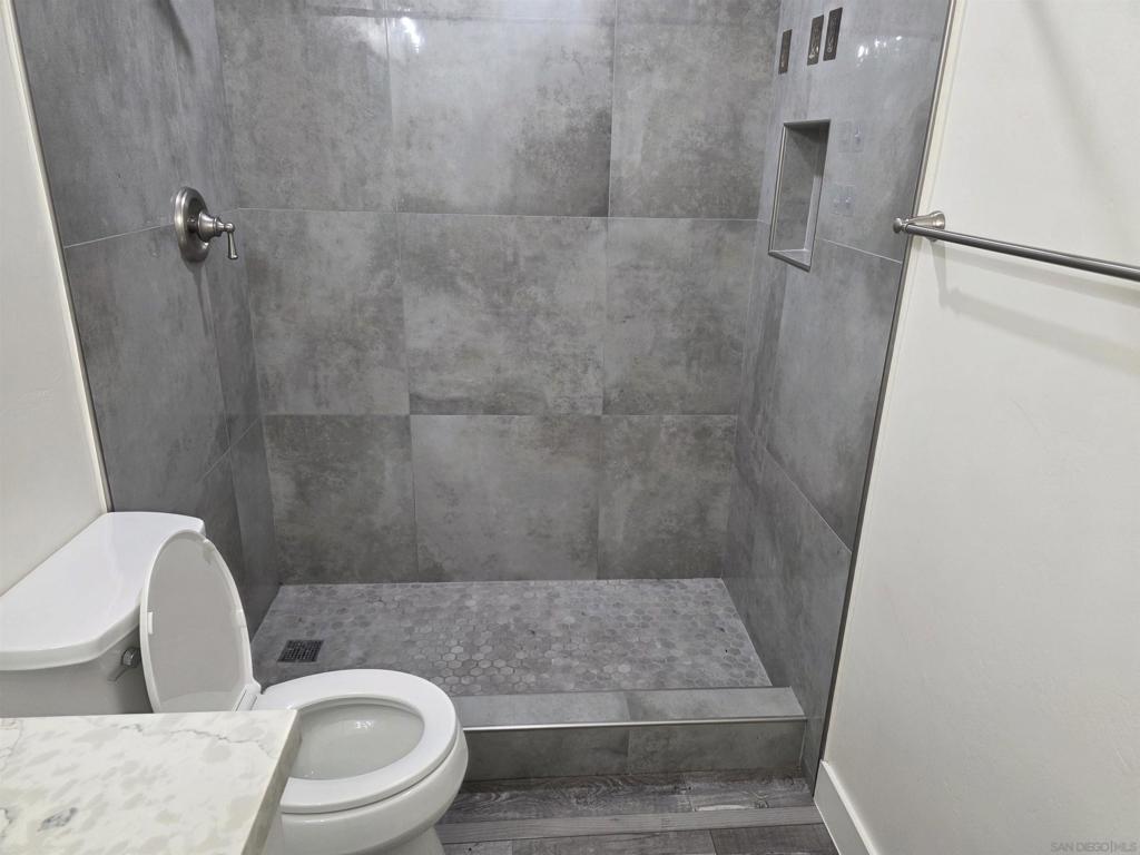 4844 68th St 3 Property Photo 33