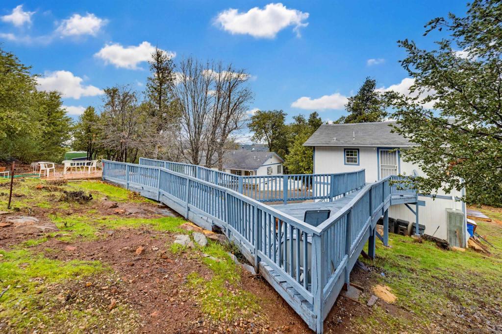 17009 Iron Springs Rd Property Photo 6