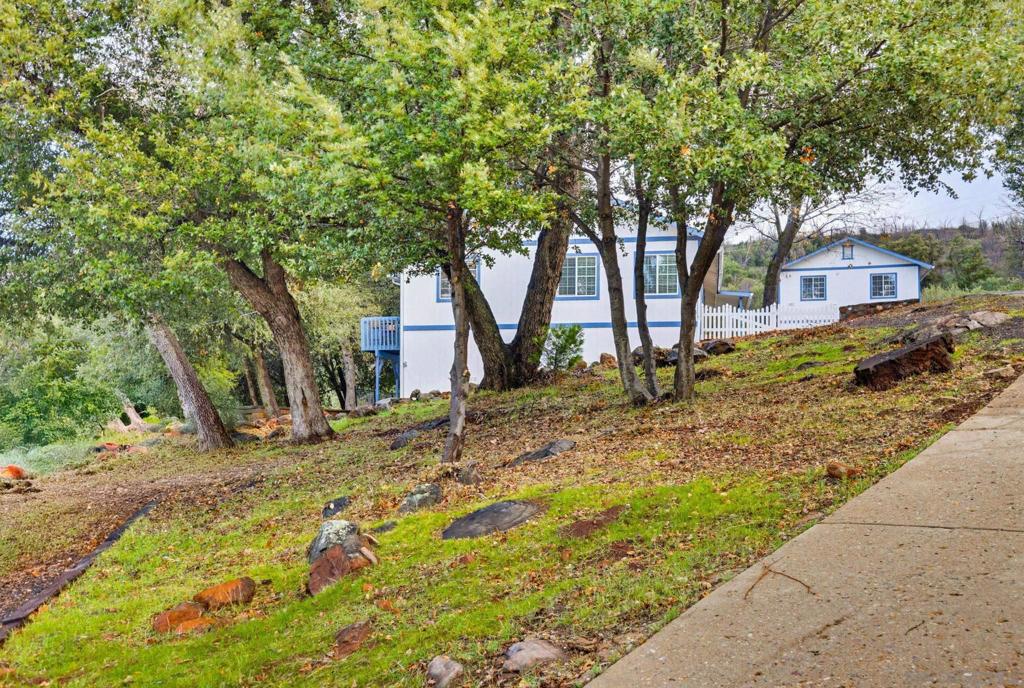 17009 Iron Springs Rd Property Photo 8