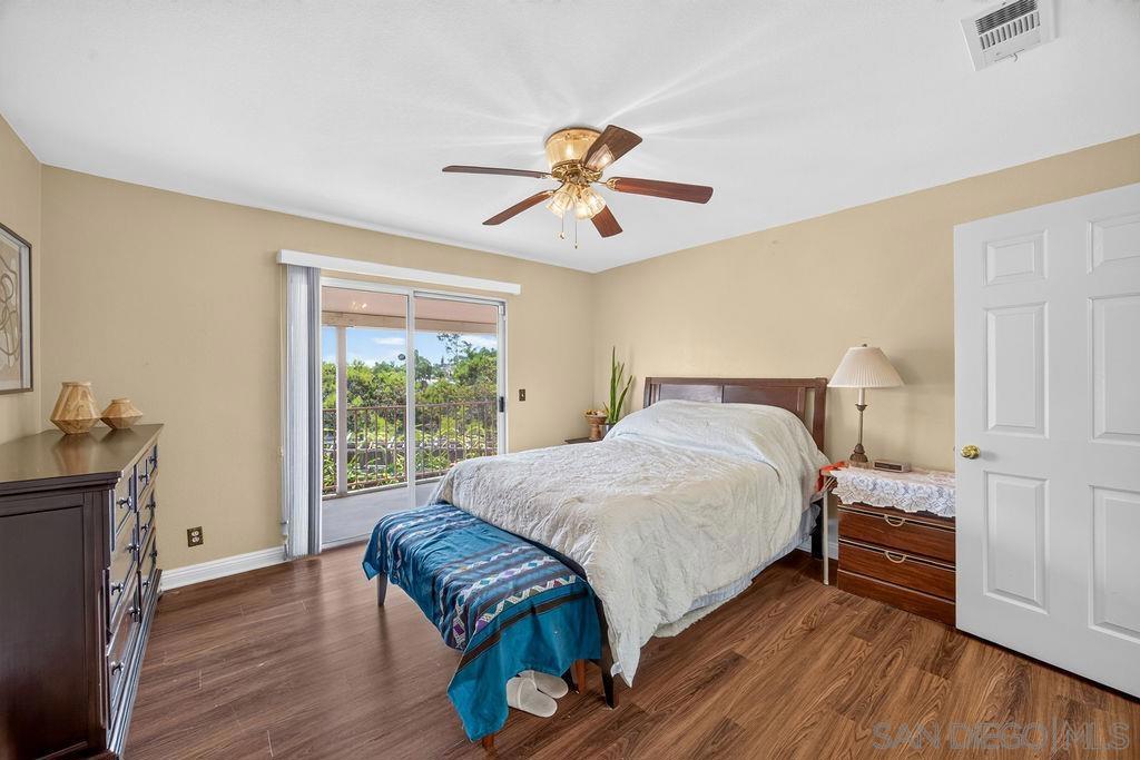 1380 Plaza Vista Property Photo 5