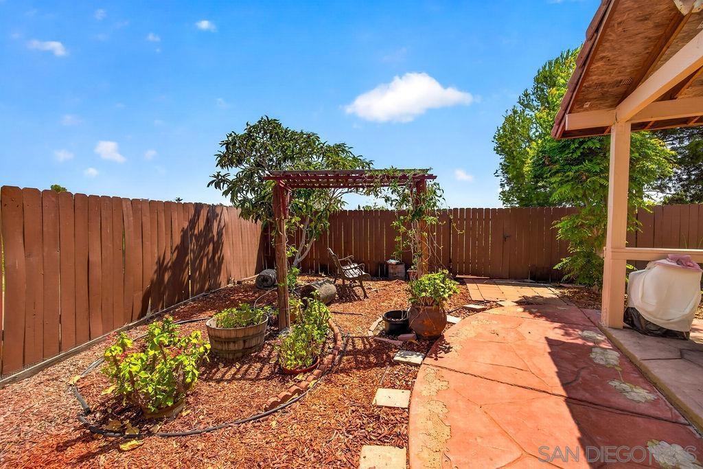 1380 Plaza Vista Property Photo 55