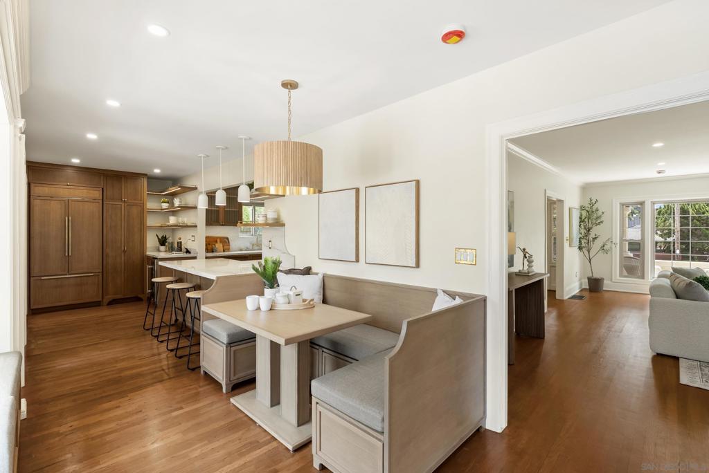 1896 Lyndon Property Photo 11