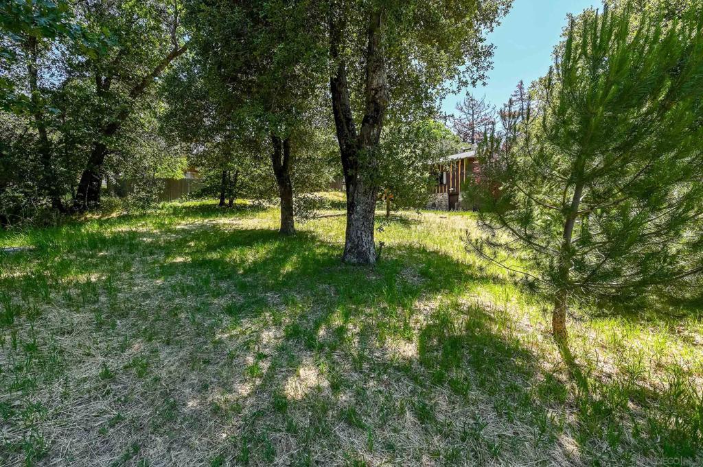 2727 Lakeview Dr Property Photo 27