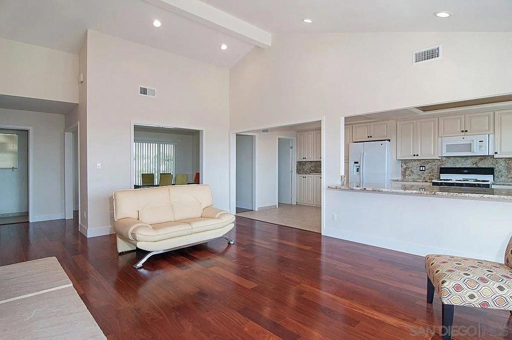 5415 Thunderbird Property Photo 5