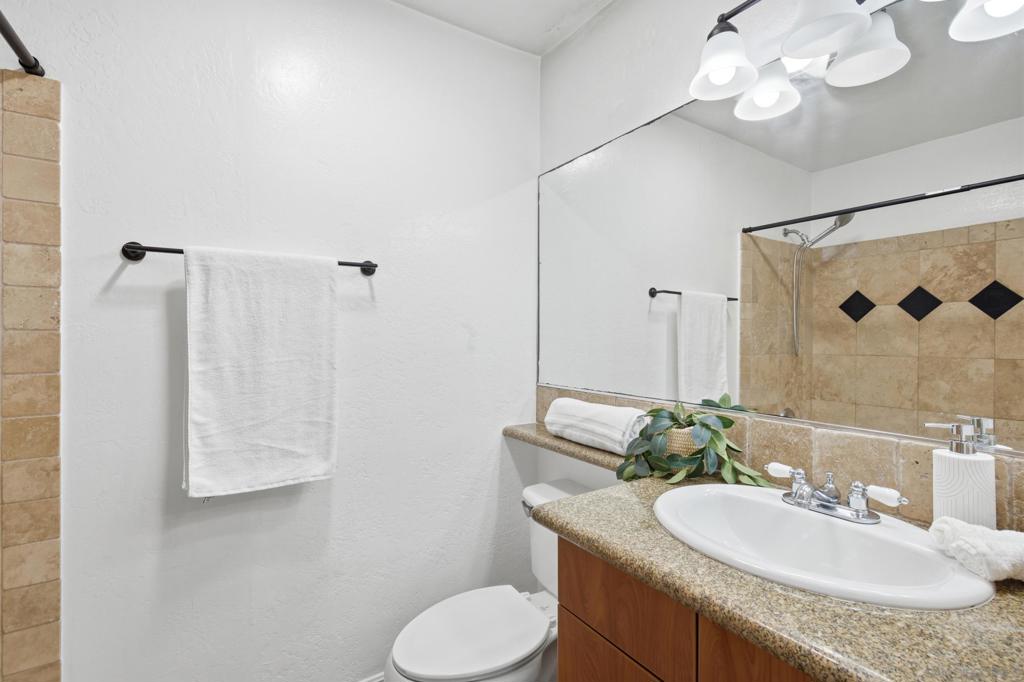 7003 Saranac St 103 Property Photo 17