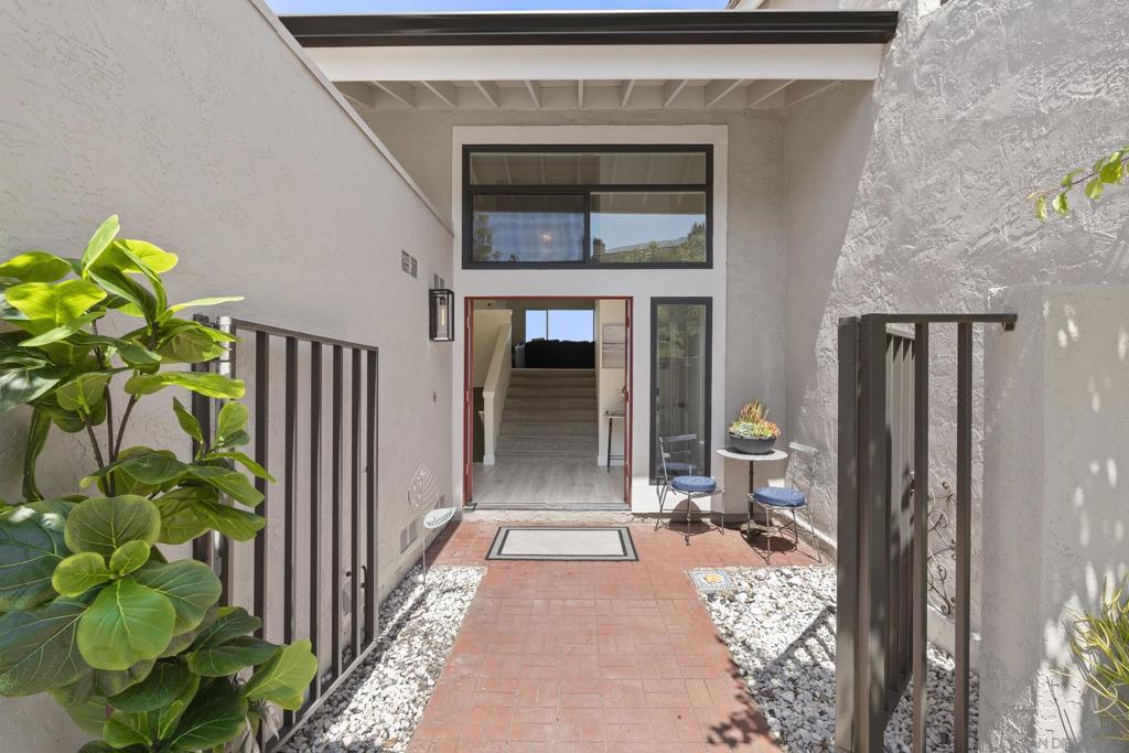 6567 Caminito Catalan Property Photo 1