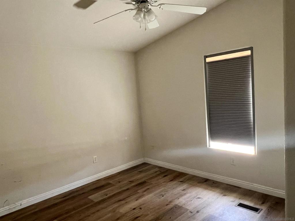 7479 Kickin Horse Trl Property Photo 21