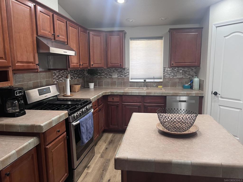 7479 Kickin Horse Trl Property Photo 35
