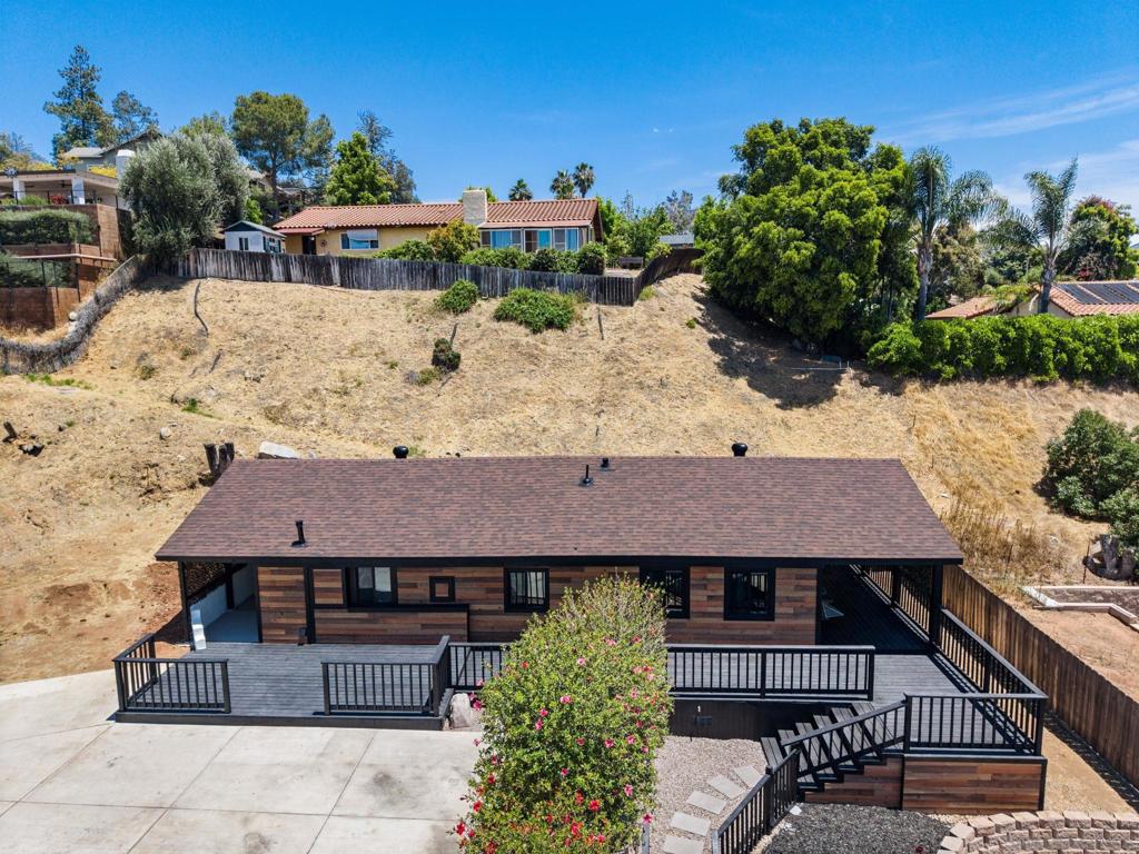 9209 Adlai Property Photo 1