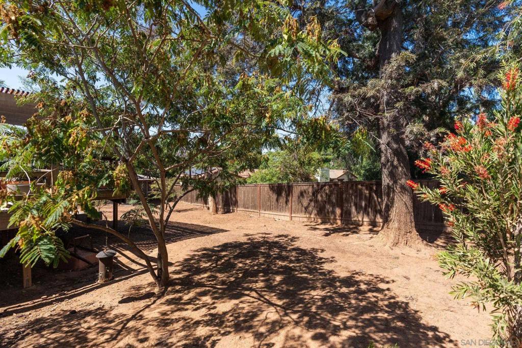 4216 Calavo Dr Property Photo 28
