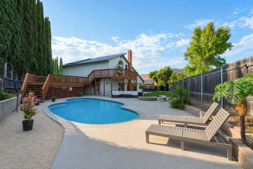 8065 El Extenso Property Photo