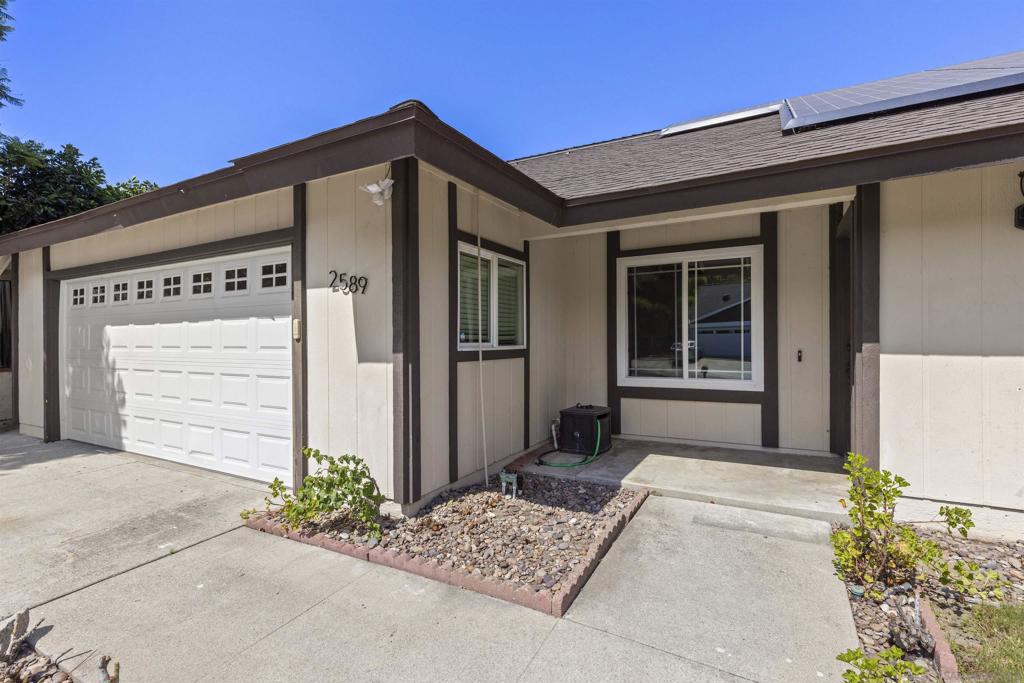 2589 Joann Dr Property Photo 4