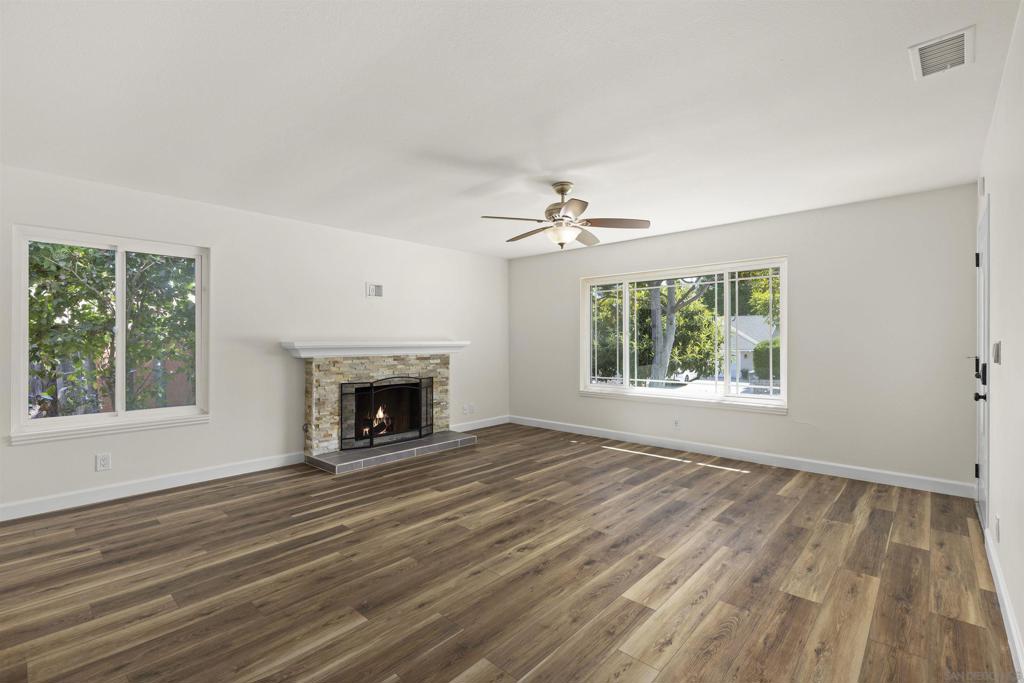 2589 Joann Dr Property Photo 7