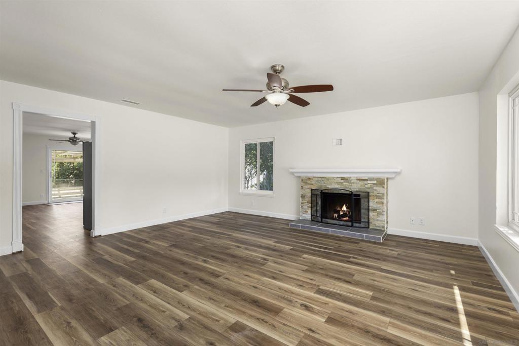 2589 Joann Dr Property Photo 9