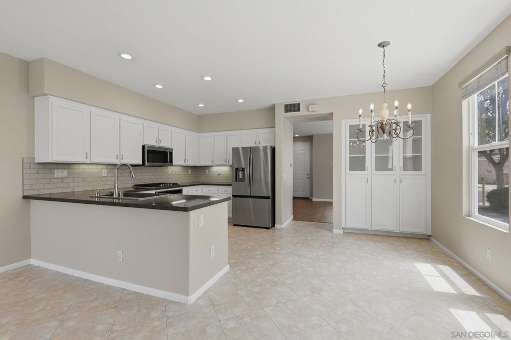 12256 Pepper Tree Ln Property Photo 13