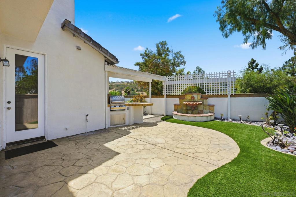 12256 Pepper Tree Ln Property Photo 38