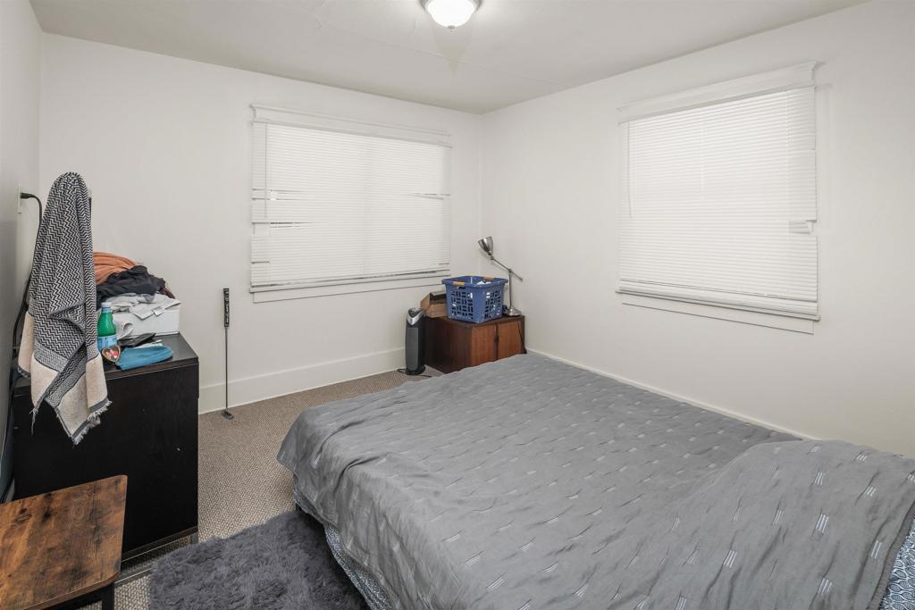3937 Centre Property Photo 11