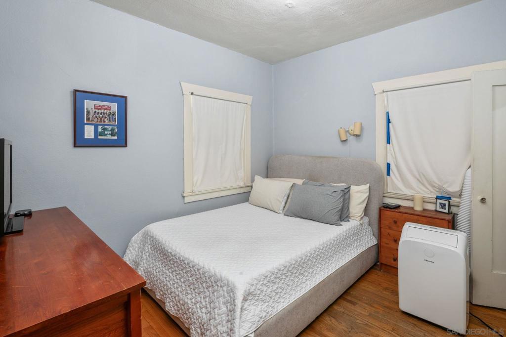 3937 Centre Property Photo 41
