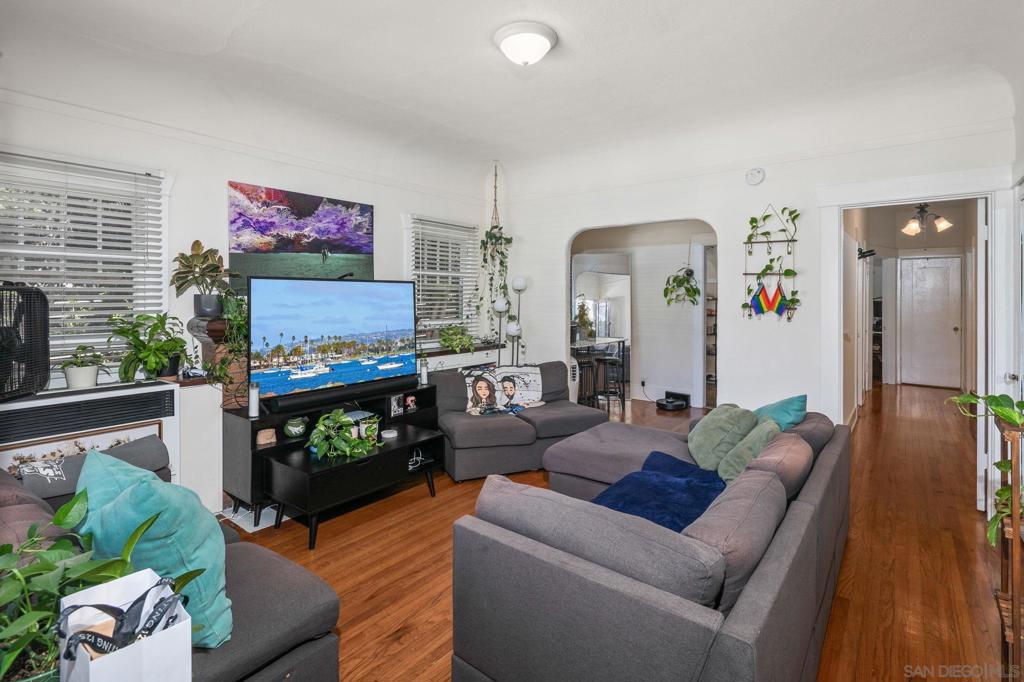 3937 Centre Property Photo 43