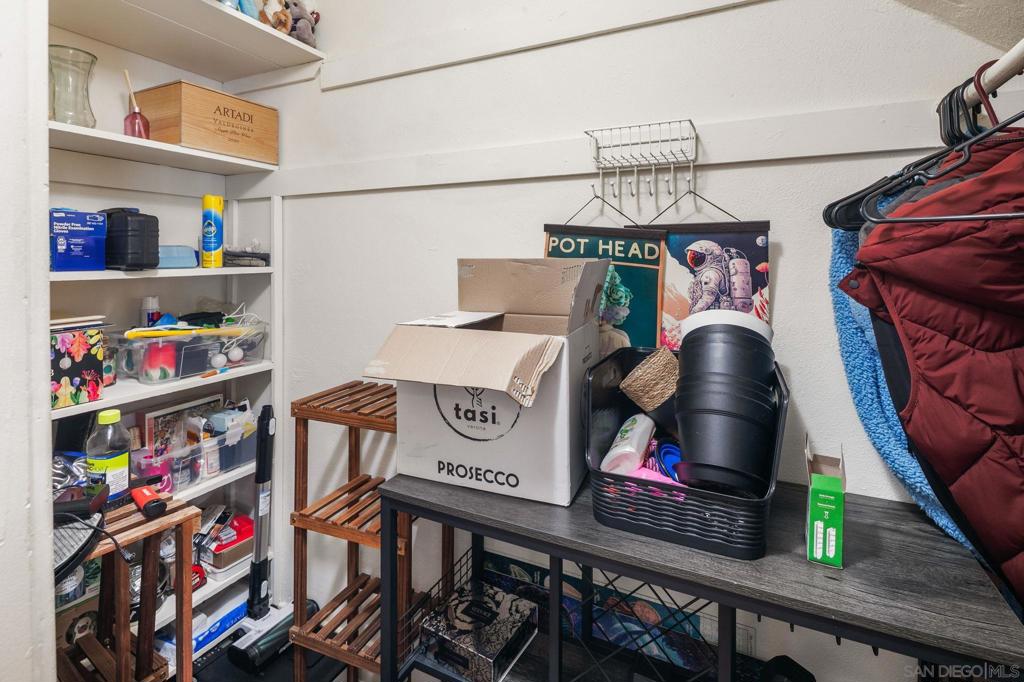 3937 Centre Property Photo 52