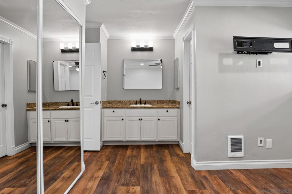 7988 Mission Center Ct C Property Photo 17