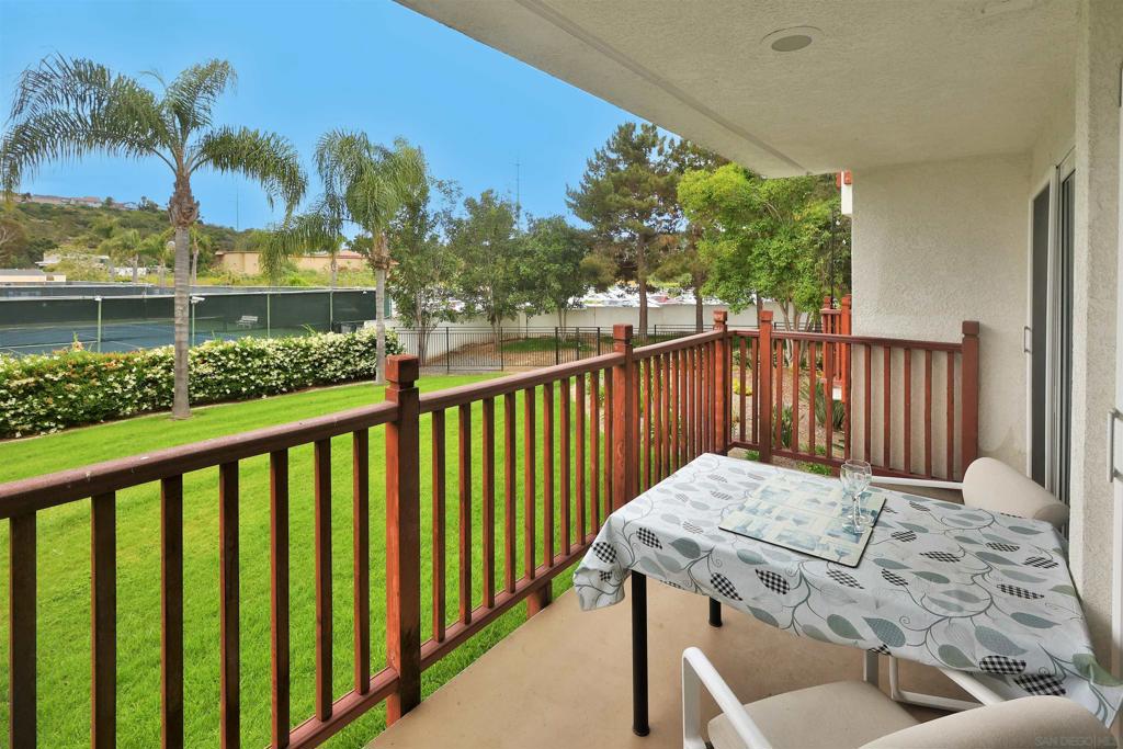 2003 Costa Del Mar 654 Property Photo 2