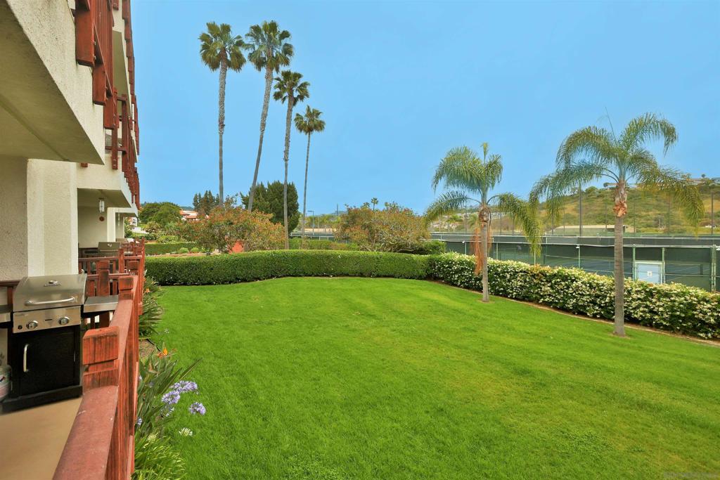 2003 Costa Del Mar 654 Property Photo 5