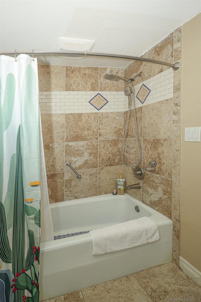 2003 Costa Del Mar 654 Property Photo 17