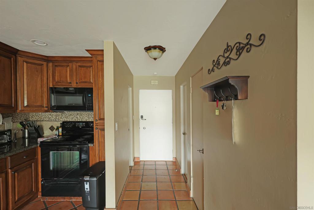 2003 Costa Del Mar 654 Property Photo 22