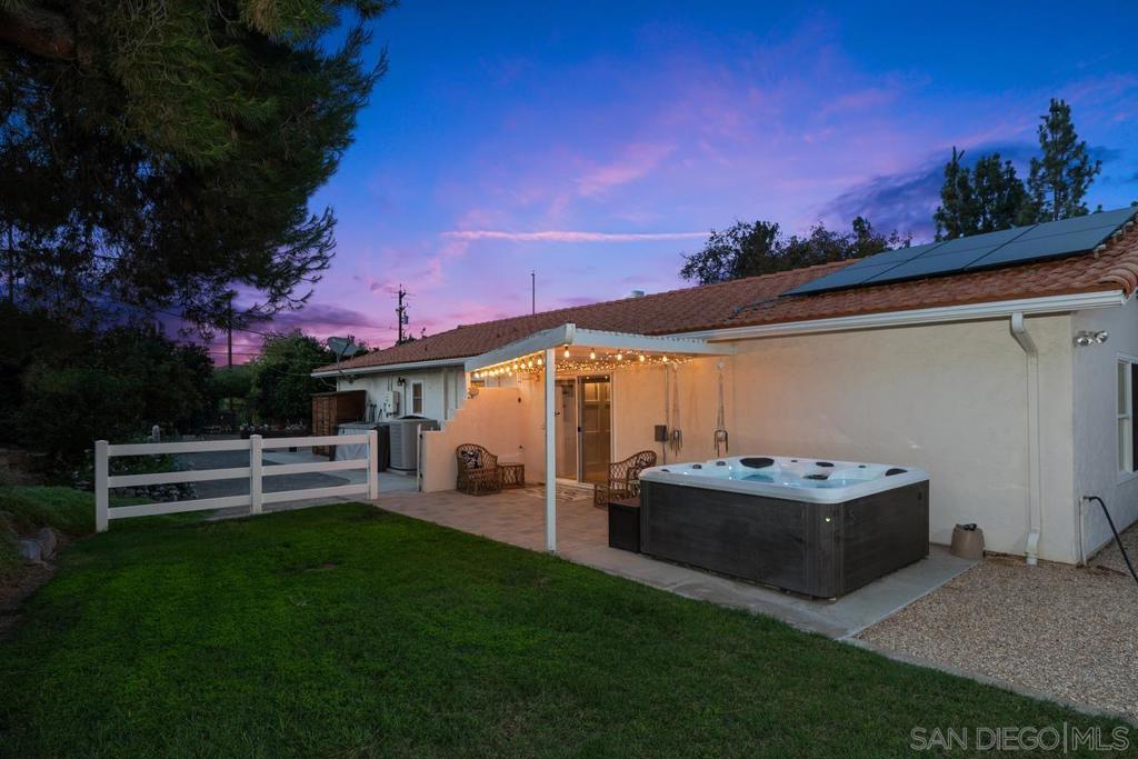 3131 E Victoria Drive Property Photo 26