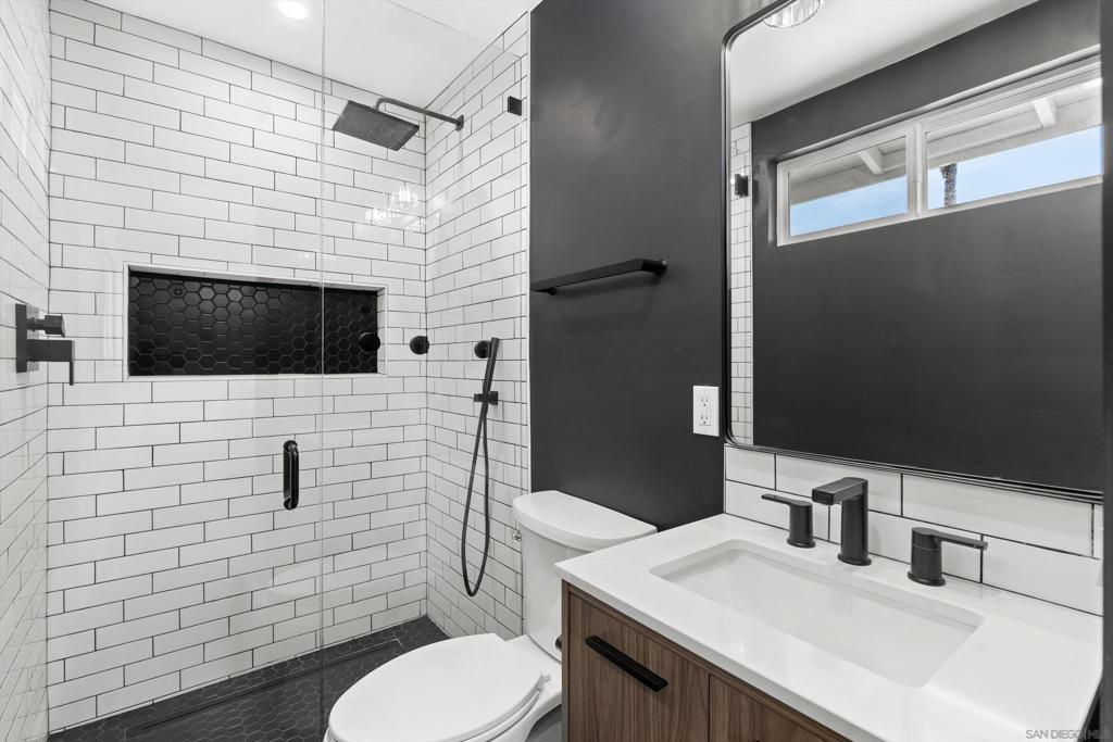1209 Camillo Way Property Photo 11