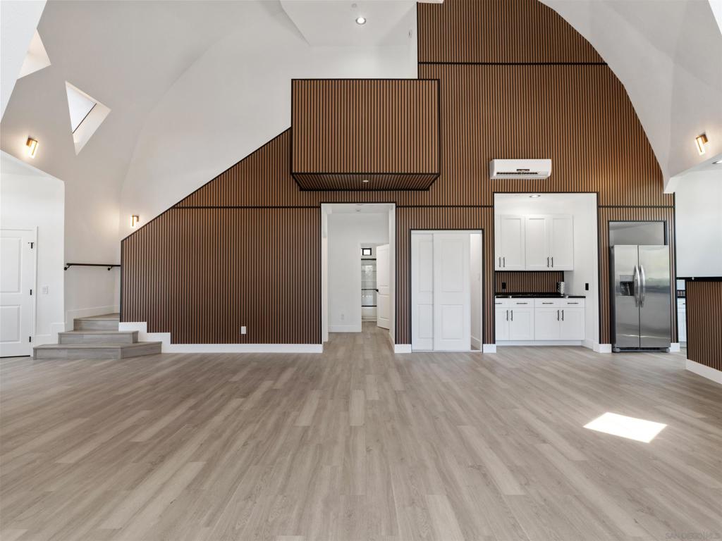 6937 Madrone Property Photo 15