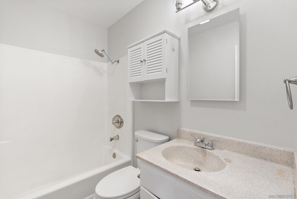 6908 Camphor Lane Property Photo 16