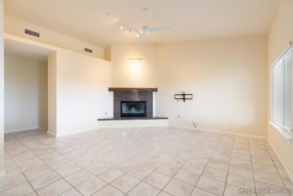 613 Carnation Ln Property Photo 12