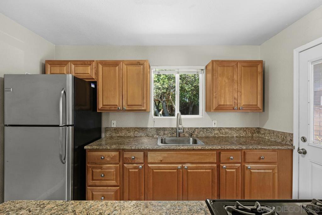 1430 Marshall Street Property Photo 12
