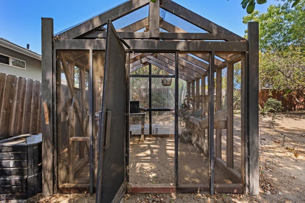 1430 Marshall Street Property Photo 25
