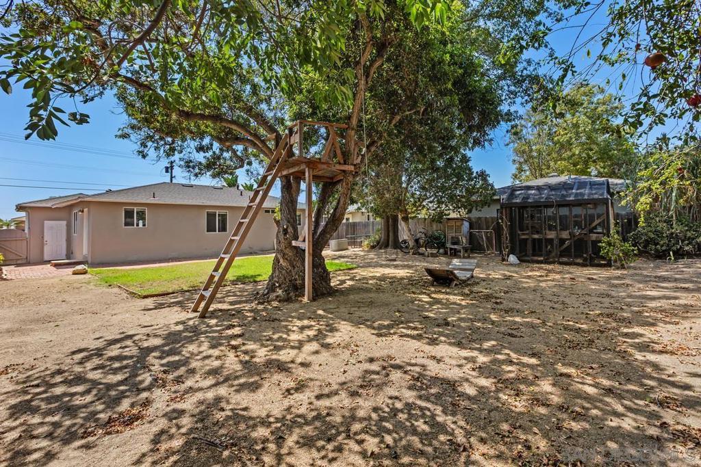 1430 Marshall Street Property Photo 27