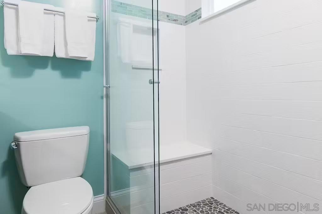337 Rosemont St Property Photo 21