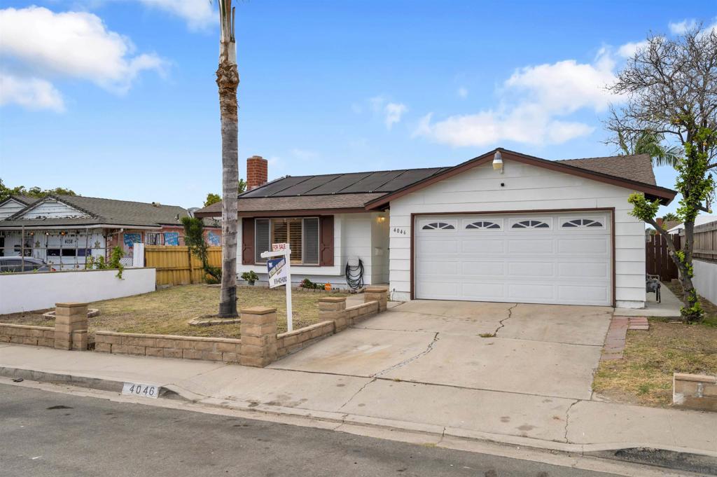 4046 Glading Property Photo 2