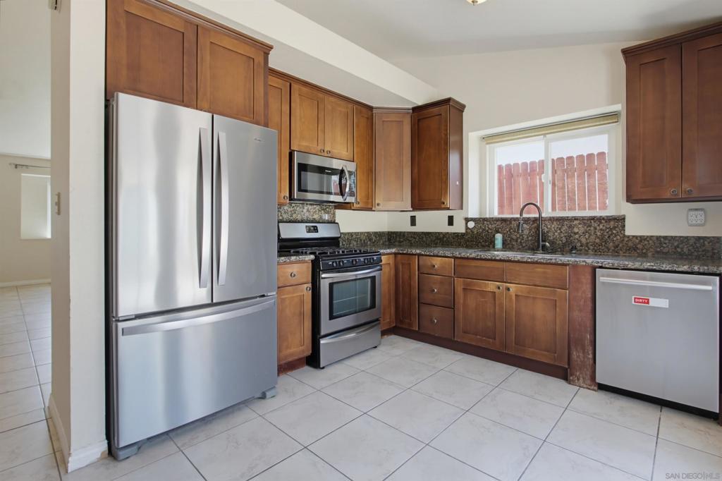 5117 Greenbrook Property Photo 12