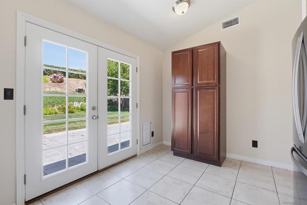 5117 Greenbrook Property Photo 14