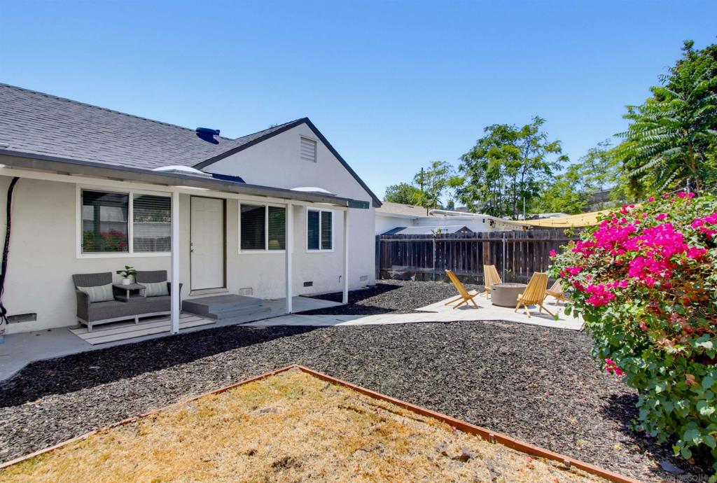 3468 Trophy Property Photo 17
