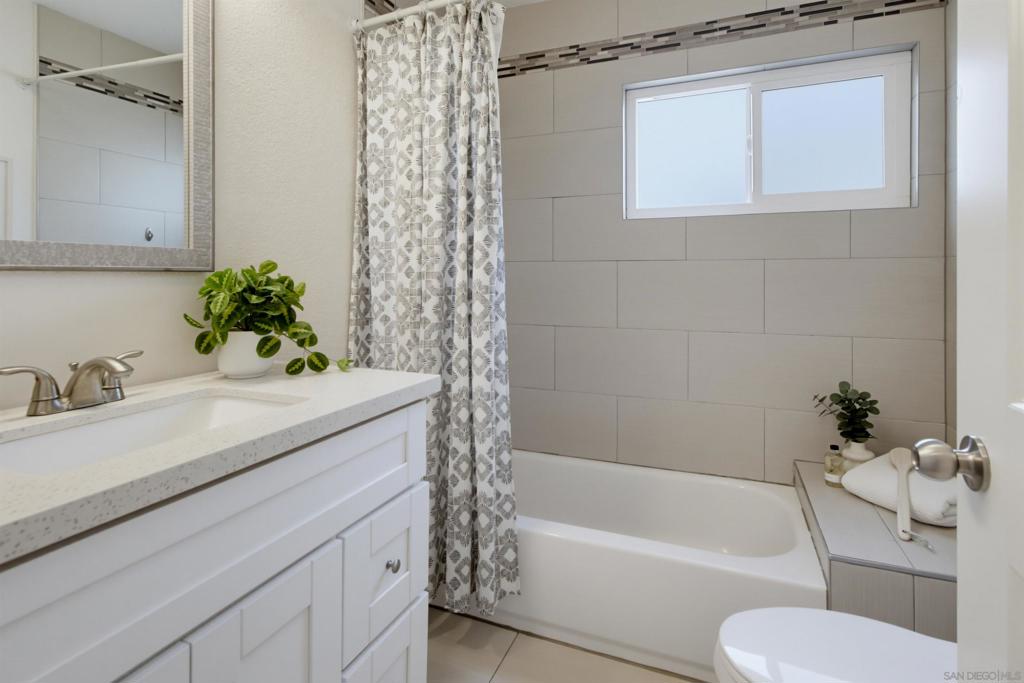3468 Trophy Property Photo 31