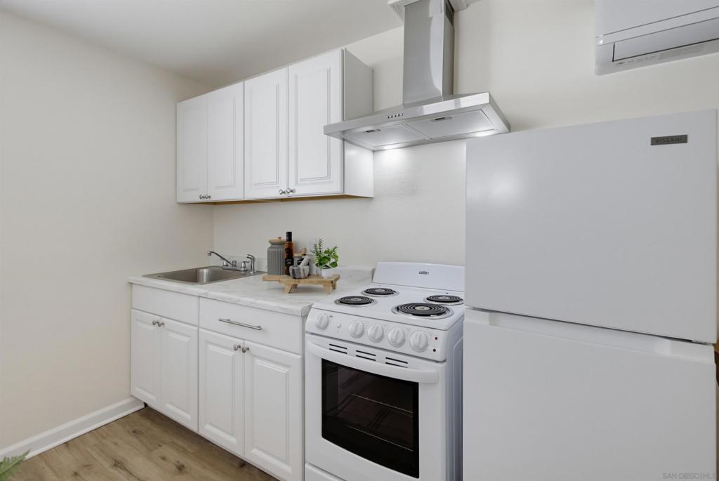 3468 Trophy Property Photo 37