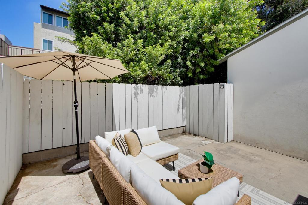 3468 Trophy Property Photo 45