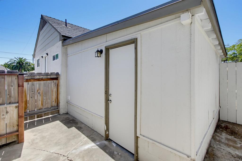 3468 Trophy Property Photo 46